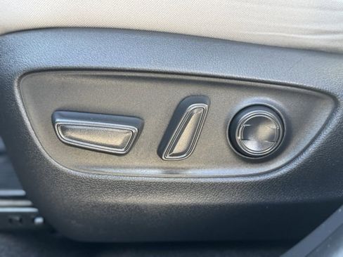 Used 2023 Toyota RAV4 XLE image 21