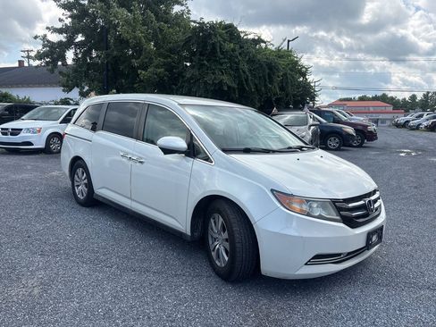 Used 2016 Honda Odyssey SE image 4