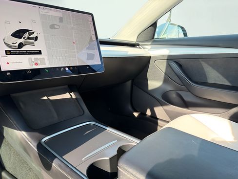 Used 2021 Tesla Model 3 Standard Range Plus RWD image 56
