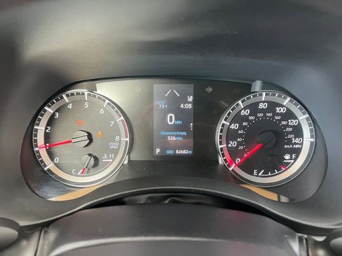 Used 2022 Toyota Highlander L image 13