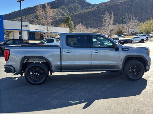 New 2026 GMC Sierra 1500 Elevation AWD/4WD image 8