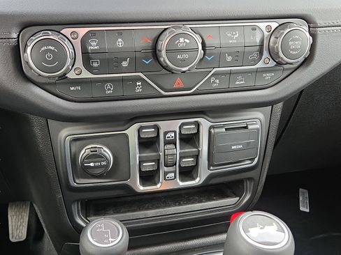 New 2026 Jeep Wrangler Sahara image 29