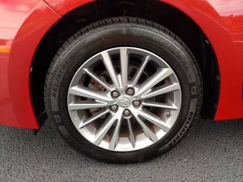 Used 2014 Toyota Corolla LE image 10