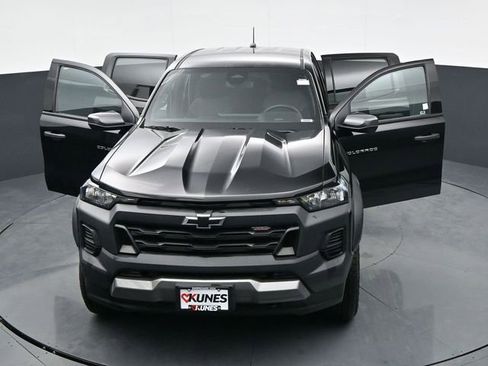 Used 2025 Chevrolet Colorado Trail Boss image 29