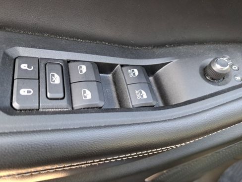 Used 2022 Jeep Grand Cherokee Altitude image 26