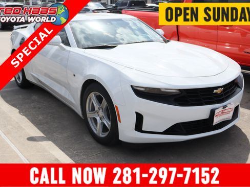 Used 2023 Chevrolet Camaro LT image 1