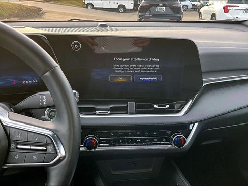 Used 2025 Chevrolet Equinox LT w/ Convenience Package II AWD/4WD image 6