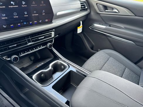 New 2026 Chevrolet Traverse LT image 26