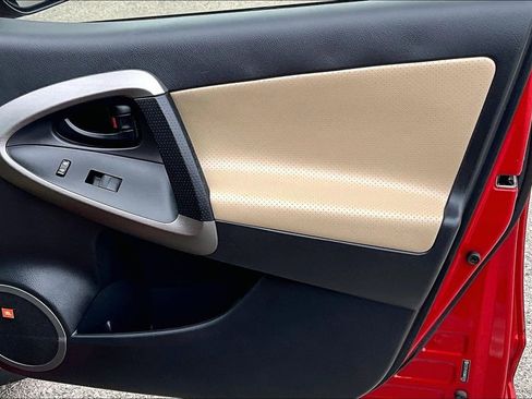 Used 2010 Toyota RAV4 Limited image 25