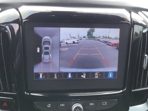 Used 2023 Chevrolet Traverse LT w/ Midnight/Sport Edition AWD/4WD image 23