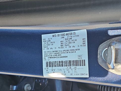Used 2020 Ford Explorer Platinum AWD/4WD image 38