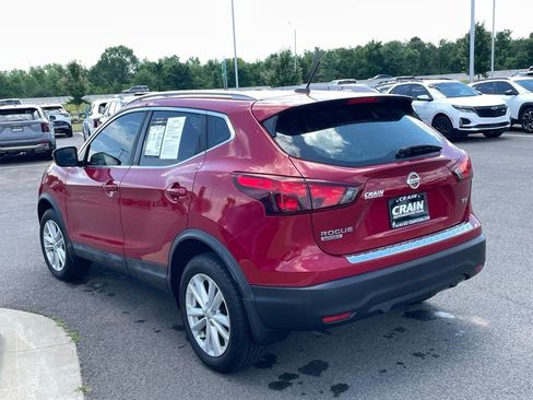 Used 2018 Nissan Rogue Sport SV FWD image 6