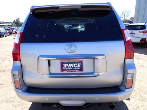 Used 2013 Lexus GX 460 Premium image 3