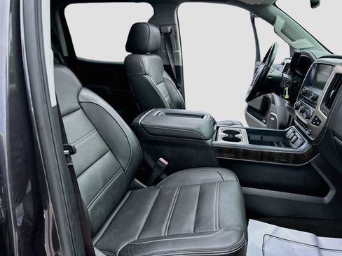 Used 2015 GMC Sierra 2500 Denali w/ Duramax Plus Package AWD/4WD image 22