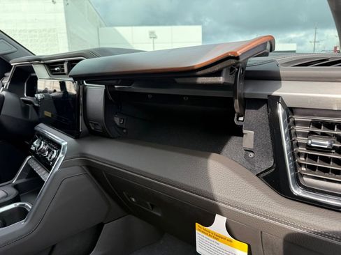 New 2026 GMC Sierra 1500 Denali w/ Technology Package image 23