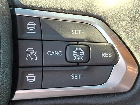 Used 2024 Jeep Compass Trailhawk w/ Trailhawk Elite Group image 22