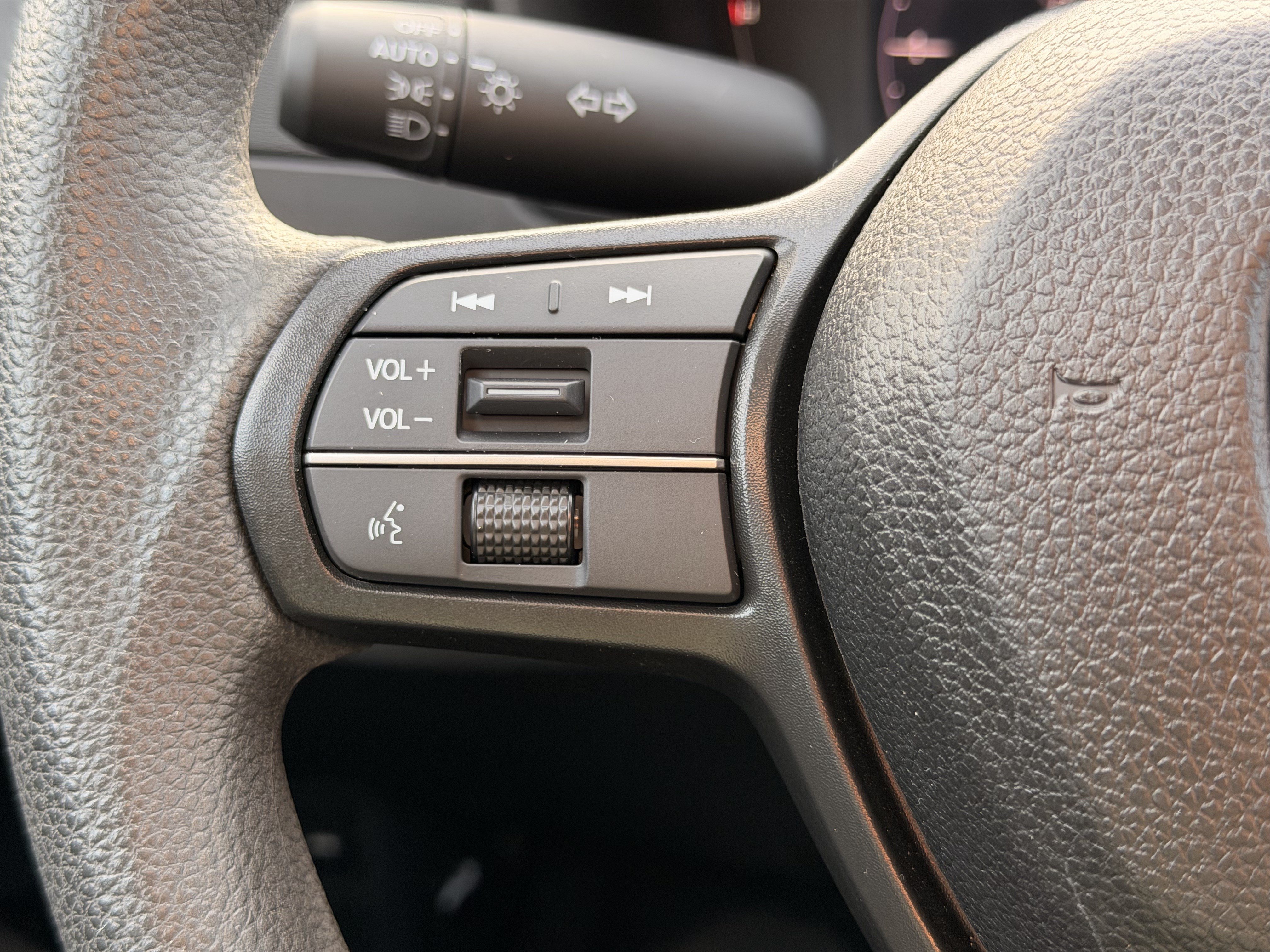 Used 2025 Honda Accord SE image 23
