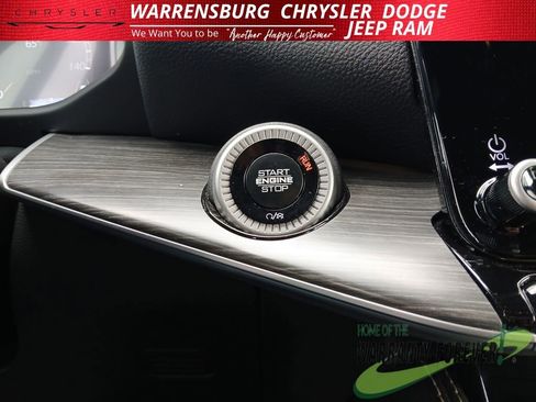 Used 2024 Jeep Wagoneer Series II w/ Flexible Seating Group image 29