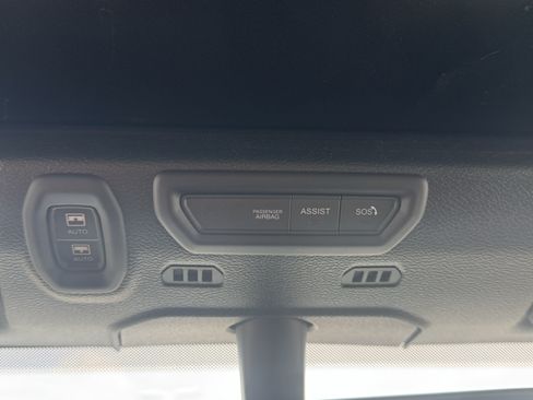 Used 2023 Jeep Wrangler Unlimited w/ Sun & Screen Package AWD/4WD image 29