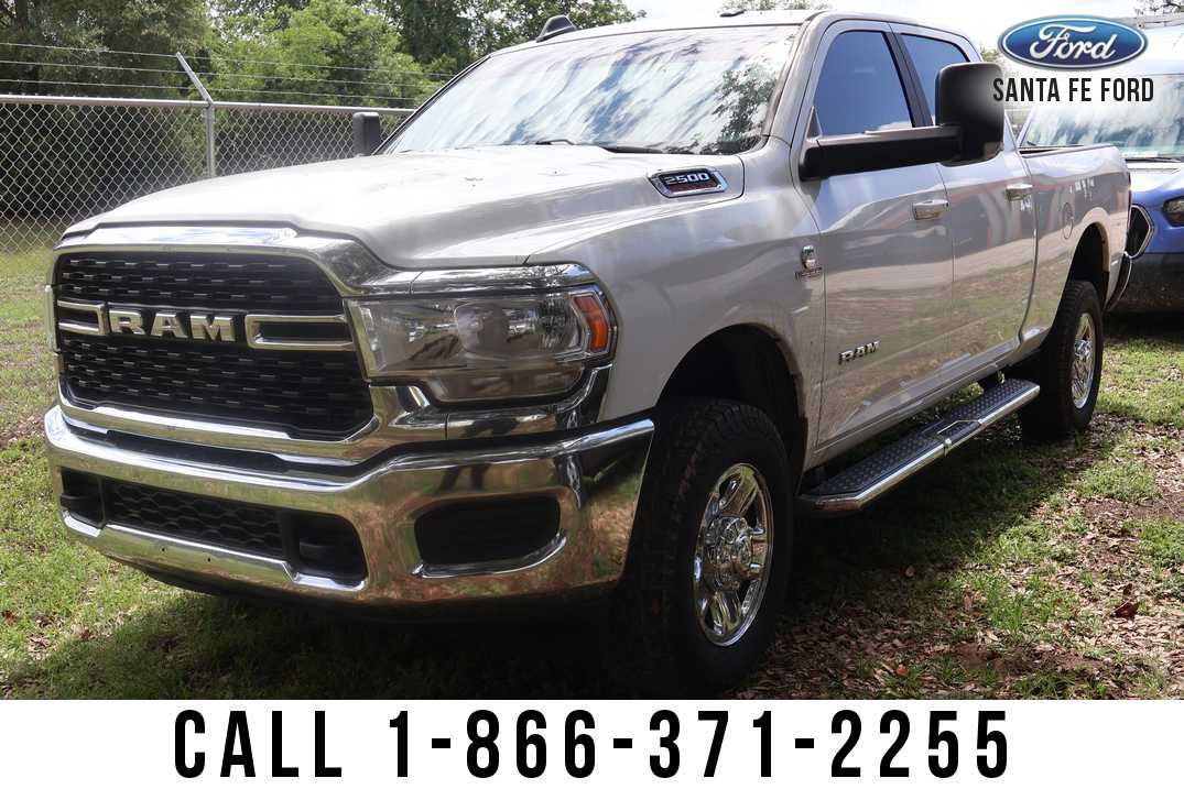Used 2022 RAM 2500 Big Horn AWD/4WD image 2