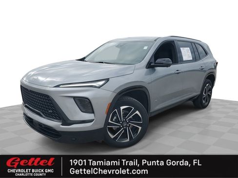 Used 2025 Buick Enclave Sport Touring image 1