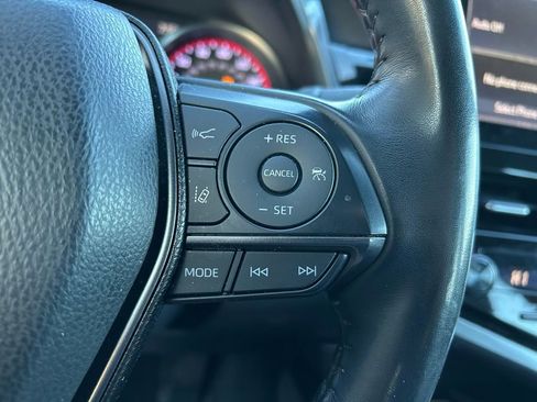 Used 2022 Toyota Camry XSE w/ Navigation Package image 19