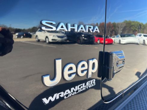 Used 2021 Jeep Wrangler Unlimited Sahara image 42
