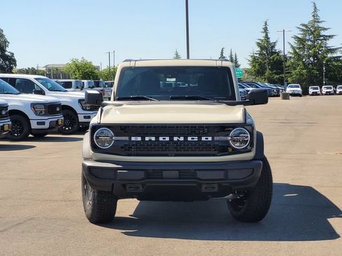 New 2026 Ford Bronco Big Bend AWD/4WD image 3
