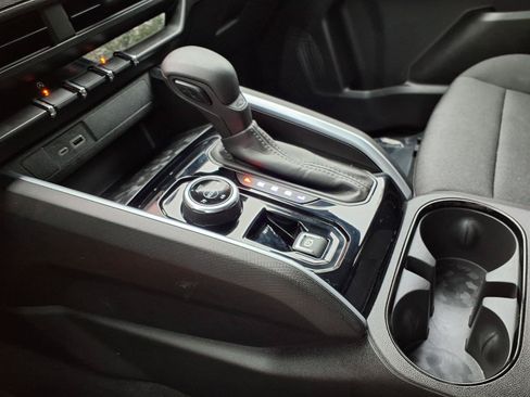 Used 2024 Chevrolet Colorado Trail Boss w/ LPO, Dark Essentials Package AWD/4WD image 8