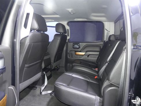 Used 2018 Chevrolet Silverado 1500 LTZ AWD/4WD image 26