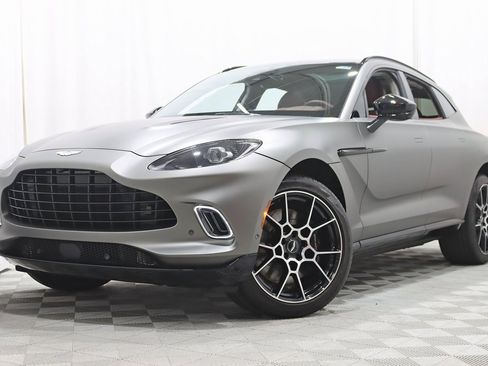 Used 2021 Aston Martin DBX image 7