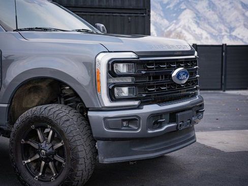 Used 2023 Ford F250 Lariat image 4