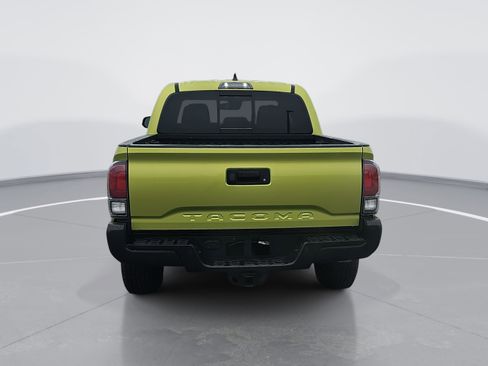 Used 2023 Toyota Tacoma TRD Off-Road w/ Technology Package image 4
