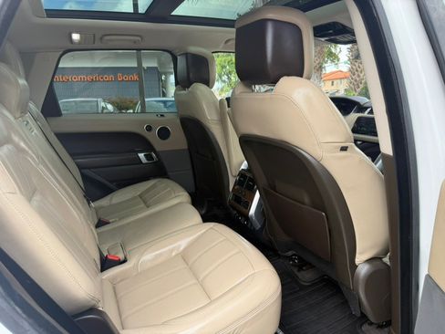 Used 2018 Land Rover Range Rover Sport HSE AWD/4WD image 25