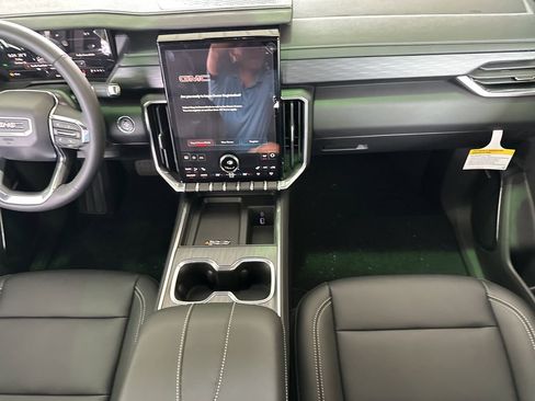 New 2026 GMC Acadia Elevation w/ Elevation Premium Package FWD image 18