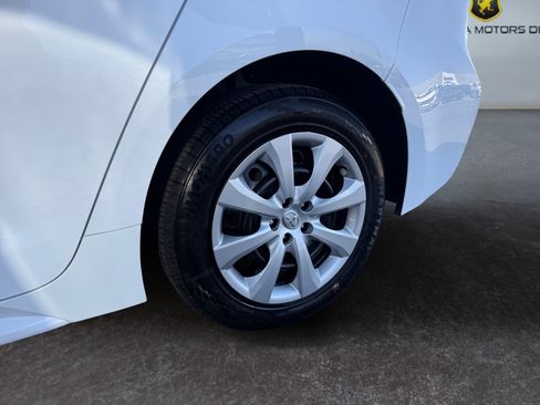 Used 2026 Toyota Corolla LE FWD image 15