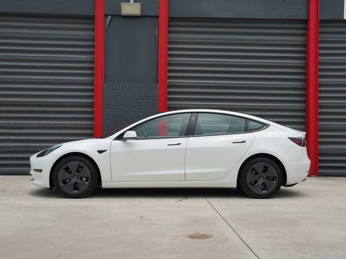 Used 2023 Tesla Model 3 Standard Range RWD image 8