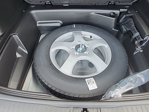 New 2025 Jeep Grand Cherokee Laredo X w/ Luxury Tech Group I image 19