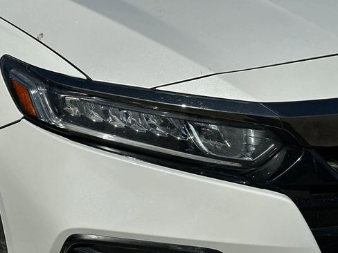 Used 2019 Honda Accord Sport image 14