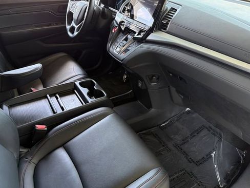Certified 2024 Honda Odyssey Sport image 21