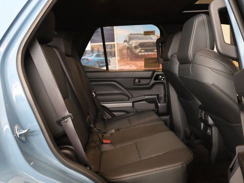 Used 2026 Toyota 4Runner TRD Off-Road Premium AWD/4WD image 9