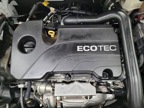 Used 2021 Chevrolet Equinox LT image 30