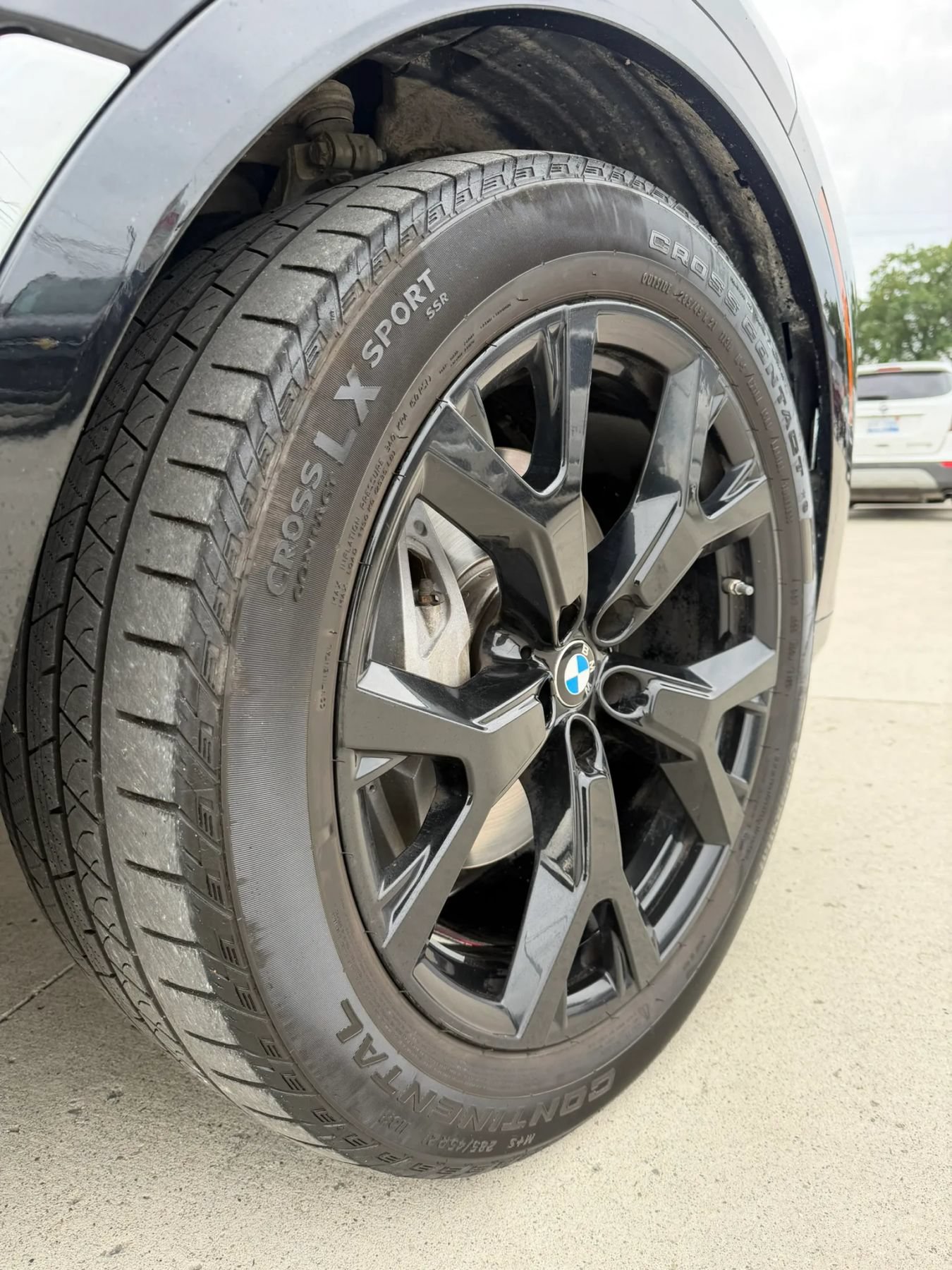 Used 2020 BMW X7 xDrive40i w/ Executive Package AWD/4WD image 9
