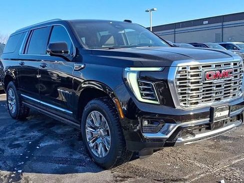 Certified 2026 GMC Yukon XL Denali w/ Sun & Power Step Package image 6