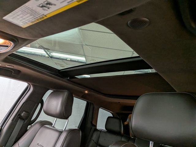 Used 2019 Jeep Grand Cherokee Summit AWD/4WD image 16