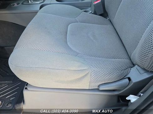 Used 2020 Nissan Frontier SV image 13