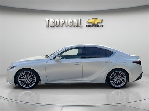 Used 2022 Lexus IS 300 300 image 2
