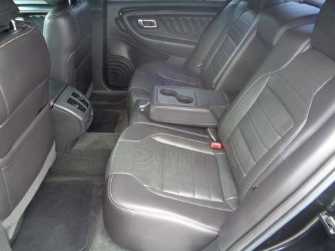 Used 2013 Ford Taurus SHO AWD/4WD image 27