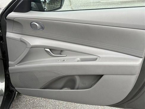 Certified 2024 Hyundai Elantra SEL image 14