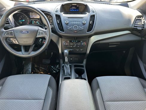Used 2017 Ford Escape SE image 16